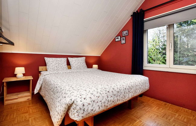 Family Retreat With Garden - Photo 7