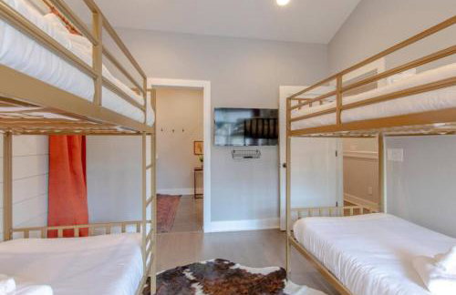 Bold Boho Beauty Three Bedroom Three and a Half Bath - Foto 29