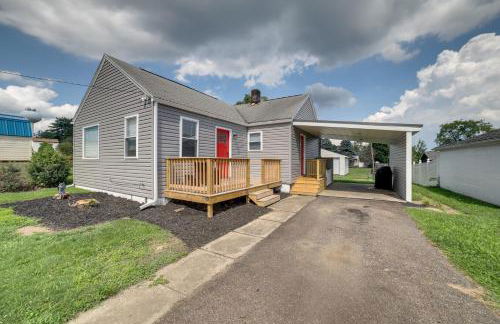 Deck and Patio Inviting Abode in Natrona Heights! - Foto 1