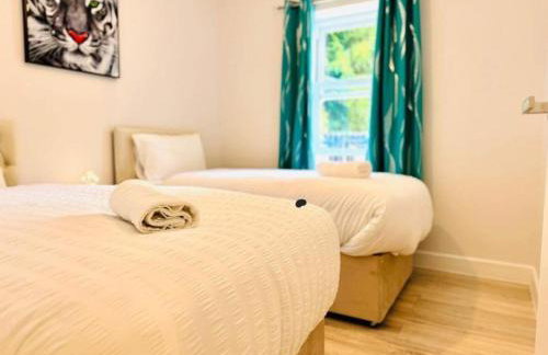 Dover port town centre Comfy Flat with Parking - Foto 10