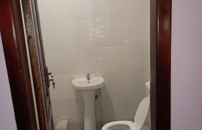 Remarkable 2-bed Apartment in Afienya, Ghana - Photo 11