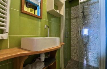 Chouk-Ezaï côte sauvage de l'île - Photo 11