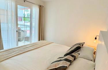 Marbella Beachside Apartment - 1 Min Walk to beach - Photo 1