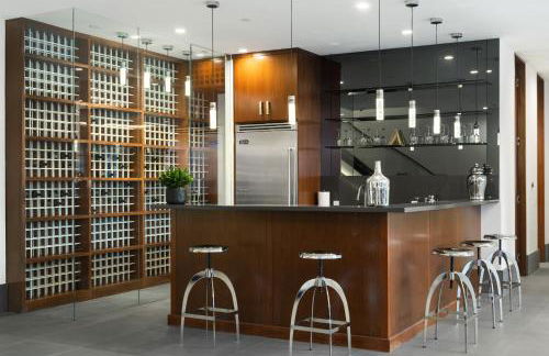 Ultra Luxury 5BR Beverly Hills Estate with Private Pool Spa and Canyon Views - Foto 4