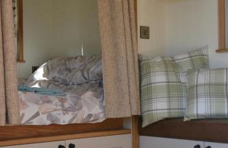 Snug Oak Hut with a view on a Welsh Hill Farm - Photo 6