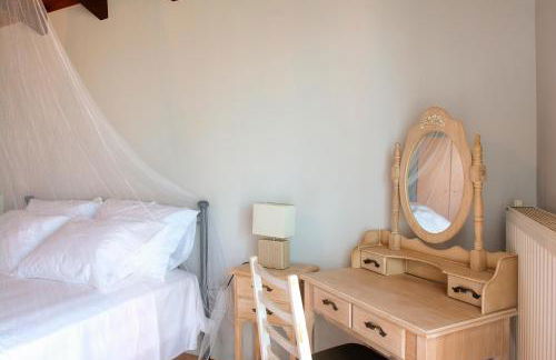 The Red Bougainvillea Apartments - Foto 12