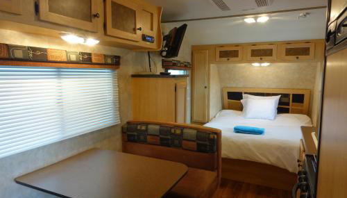 Best RV-Camper To Visit NYC-Hot Tub-Free Parking - Foto 3