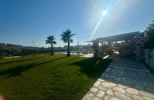 Villa Loretta with pool, jacuzzi and garden - Photo 27