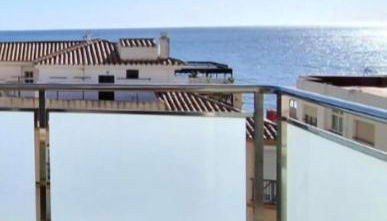 Ático Mediterráneo con Terraza y Solárium en el centro y a un paso del mar en Rincón de la Victoria - Photo 4