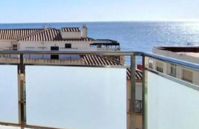 Ático Mediterráneo con Terraza y Solárium en el centro y a un paso del mar en Rincón de la Victoria - Photo 4