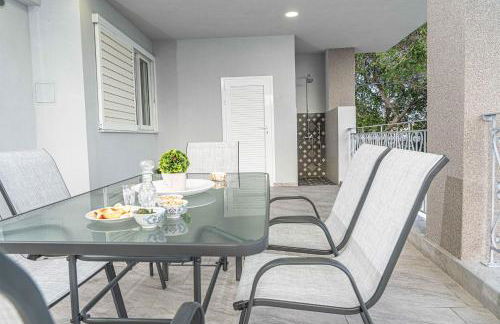 Tzortzi's Family Apartments - Photo 28