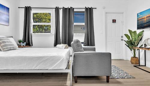 Young Circle & Hollywood Blvd Posh Studio Suite - Foto 4