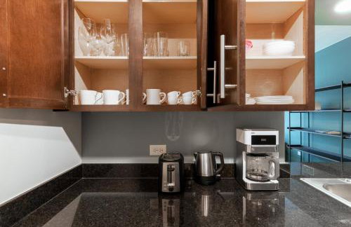 Loop 1BR w Pool Gym nr Financial District CHI-251 - Photo 8