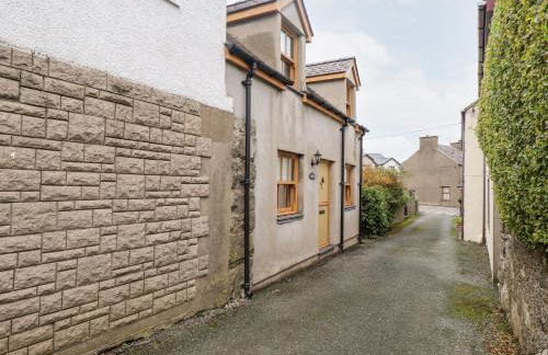 Bull Bach Old Smithy - Photo 2