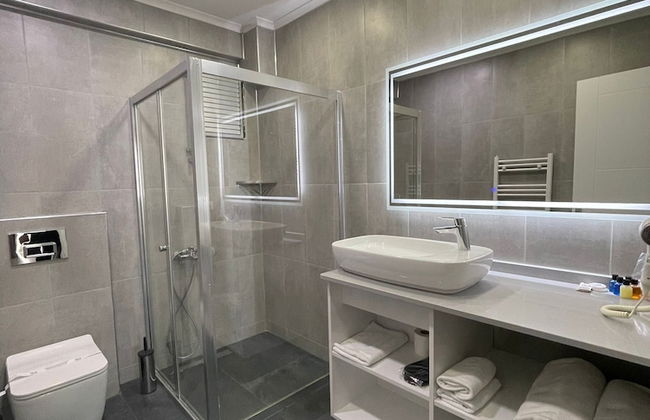 On4 Rooms & Suites - Foto 14