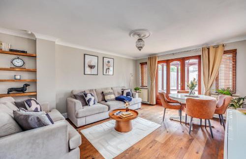 Shenley House - Close to City Centre - Driveway Parking, Self-Check-In, Workspace, Fast WiFi and Smart TV by Yoko Property - Foto 11