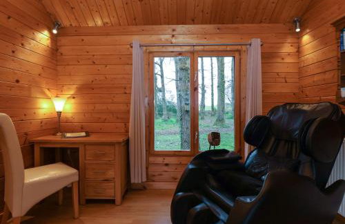 Woodpeckers - Photo 12