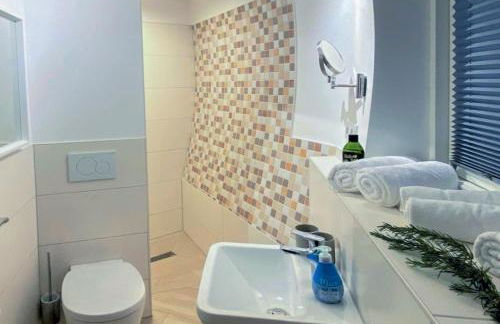 Kugelhaus Tamika - Sauna, Whirlpoolwanne und Kamin am Tollensesee - Foto 18