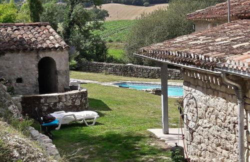 Dans hameau avec piscine privée - Foto 13