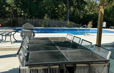 World Cup Ready - Spacious 5-Bedroom Home with Pool, Hot Tub, and Outdoor TV - Foto 26