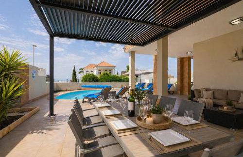 Villa Sol Costa Adeje Heated Pool Putting Green Sleeps 8 - Photo 3