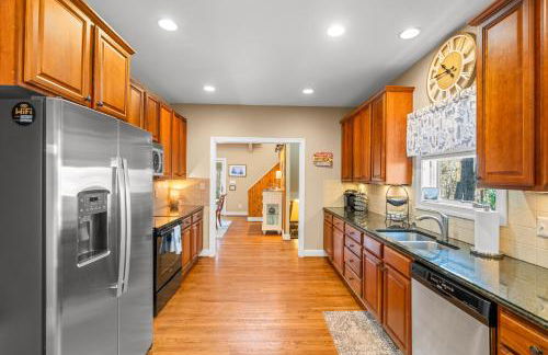 Spacious Family Retreat-Hot tub & Game Room - Foto 19