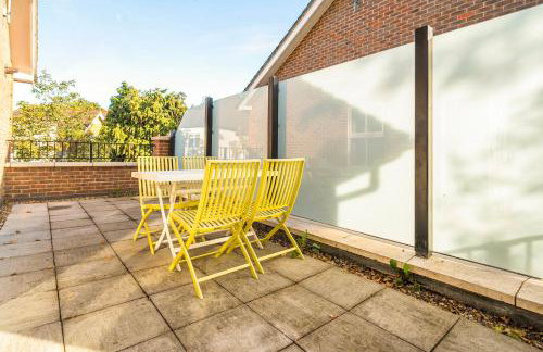 Walton Hidden Home with Free Parking - Pass the Keys - Foto 23