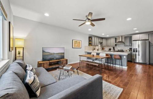 Mid-century home in Zilker with a backyard - Foto 2