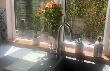 Field View Cottage hottub, dog friendly great view - Photo 14