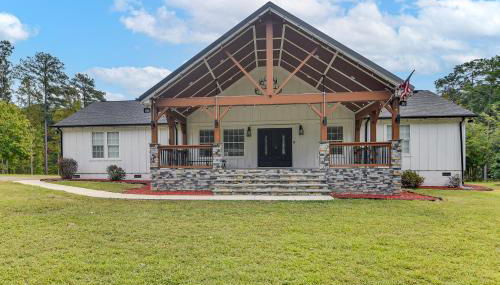 8 Mi to Jordan Lake Spacious New Hill Home - Foto 1