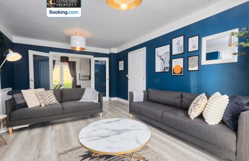 Spacious 4BDR House By Homebird Property Management Short Lets & Serviced Accommodation Leeds With Private Parking & Garden - Foto 34