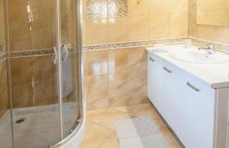 Chatka Ustrzyki - Foto 45