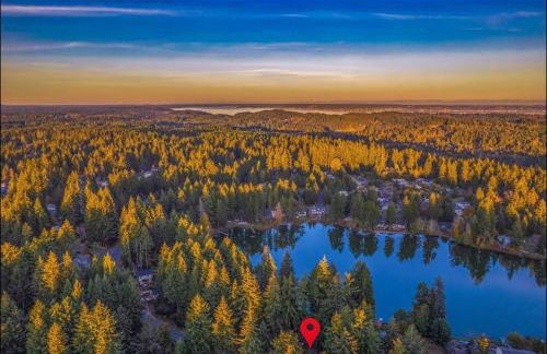 Charming Lakefront Cottage on Quiet Palmer Lake - Foto 20