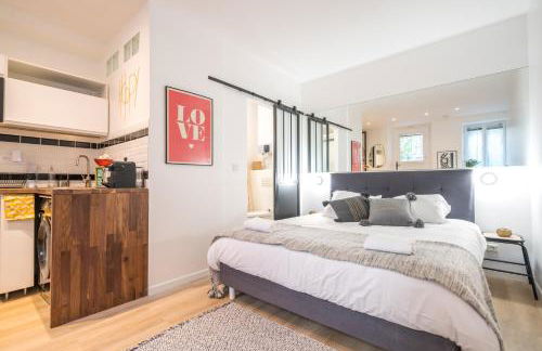 Eiffel Tower studio with terrace and AC - Foto 4