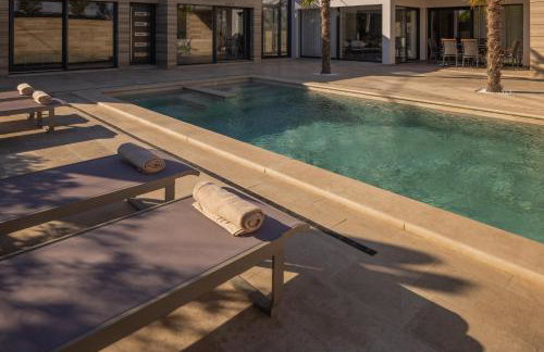 Salt and Stone Villa - Photo 15