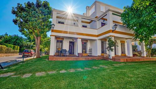 Ruhiges Eckreihenhaus mit Pool in La Sella Zarzas one Denia - Foto 1, Garden, Garden view