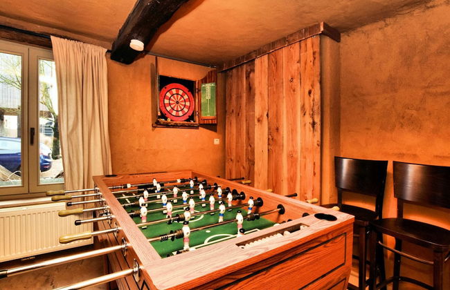 Relaxing Retreat Near Forests - Photo 24