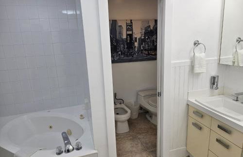 Castle Beach Club Apartments - Photo 34