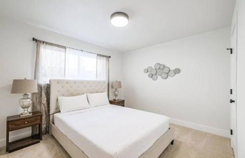 Rena Home Sleeps 8 Yard King Ensuite - Foto 16