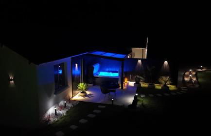 Premium suite with jacuzzi - Photo 14