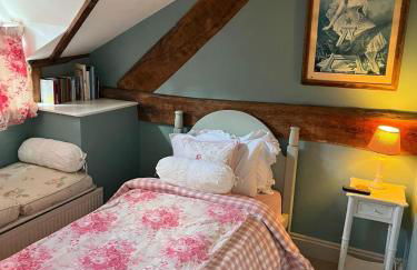 15th Century 6-bed Farmhouse, Sleeps 11, Pets Ok - Foto 65