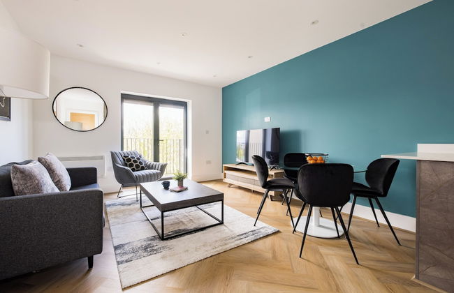 Staines Riverside by Charles Hope - Photo 30