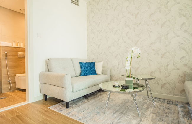 Nasma Luxury Stays - Al Raha Lofts 2 - Photo 32