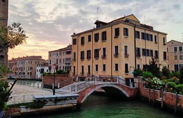 Ca' Dino Venice - Canal View - Foto 32