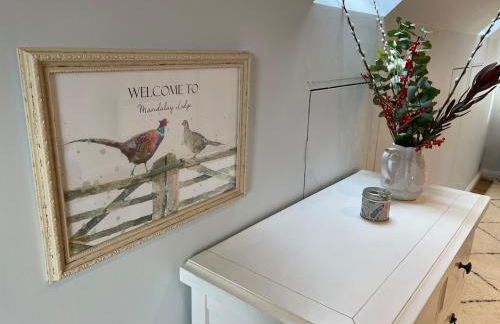 Private Countryside Annexe with Exclusive Wood Burner, Outdoor Hot Shower & Views - Foto 14