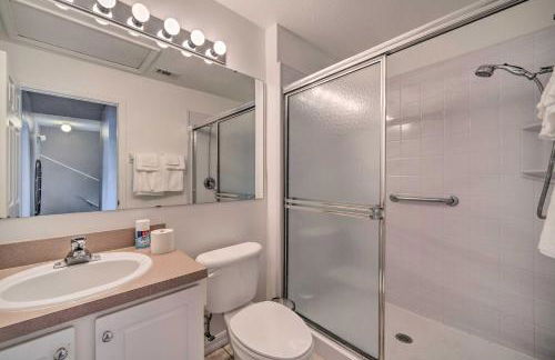 9 Mi to Disney Resort Getaway with Private Patio! - Foto 18