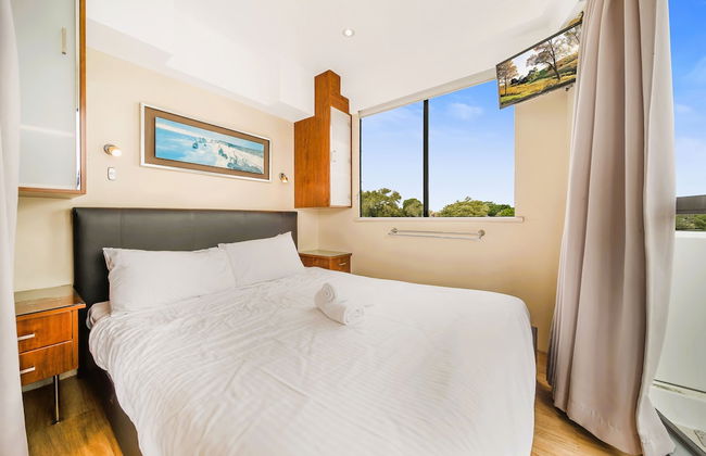 Coomera Houseboat Holidays - Foto 11