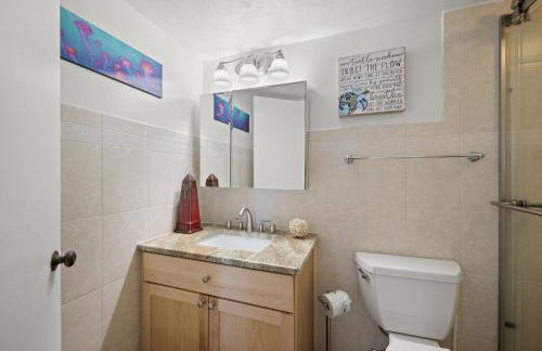 Oceanfront Penthouse #11B by Distinctive Beach Rentals - Foto 53