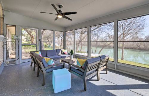 3 Mi to Dtwn! Riverfront Seguin Home w/ Sunroom - Foto 24