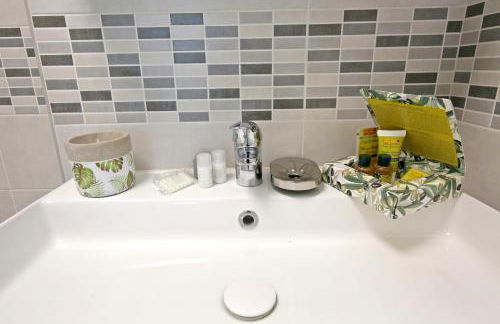 Apartment A lago private beach and parking - Foto 27